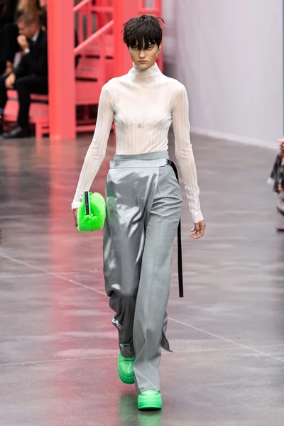 Look 36